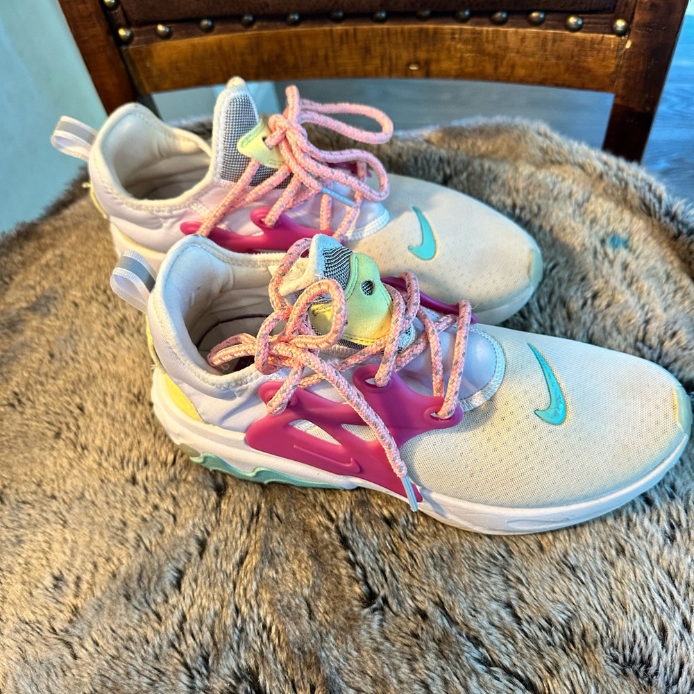 Nike React Presto White Hyper Violet Sneakers, Size 8.5 - Picture 5 of 9